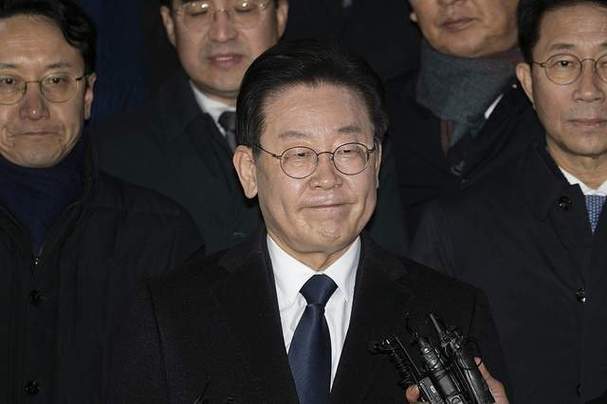 新澳2025最新资料大全18和李在明正式宣誓就职与李在明是什么党